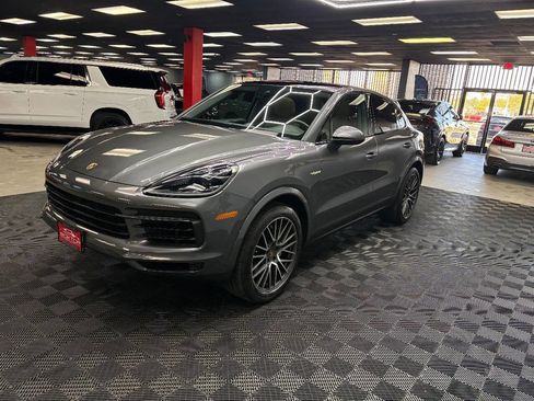 Used 2021 Porsche Cayenne E-Hybrid Coupe image 7