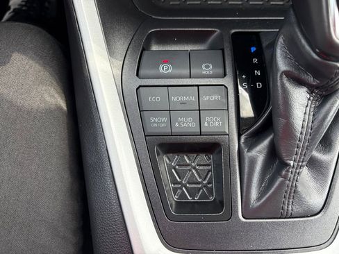 Certified 2025 Toyota RAV4 XLE Premium AWD/4WD image 29