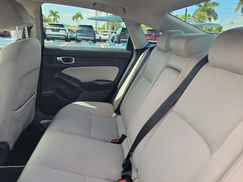 Used 2022 Honda Civic EX image 9
