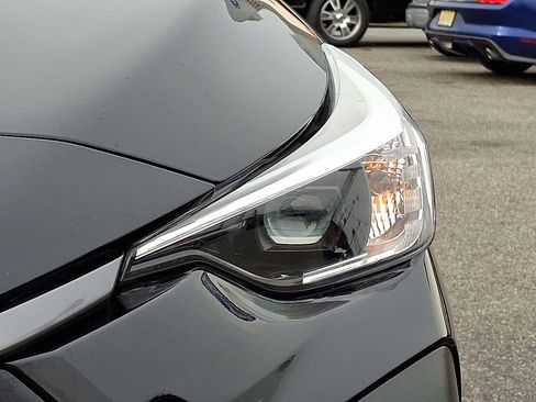 Used 2024 Subaru Crosstrek 2.0i Premium image 9