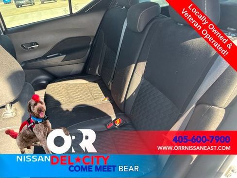 Used 2022 Nissan Kicks SV FWD image 11