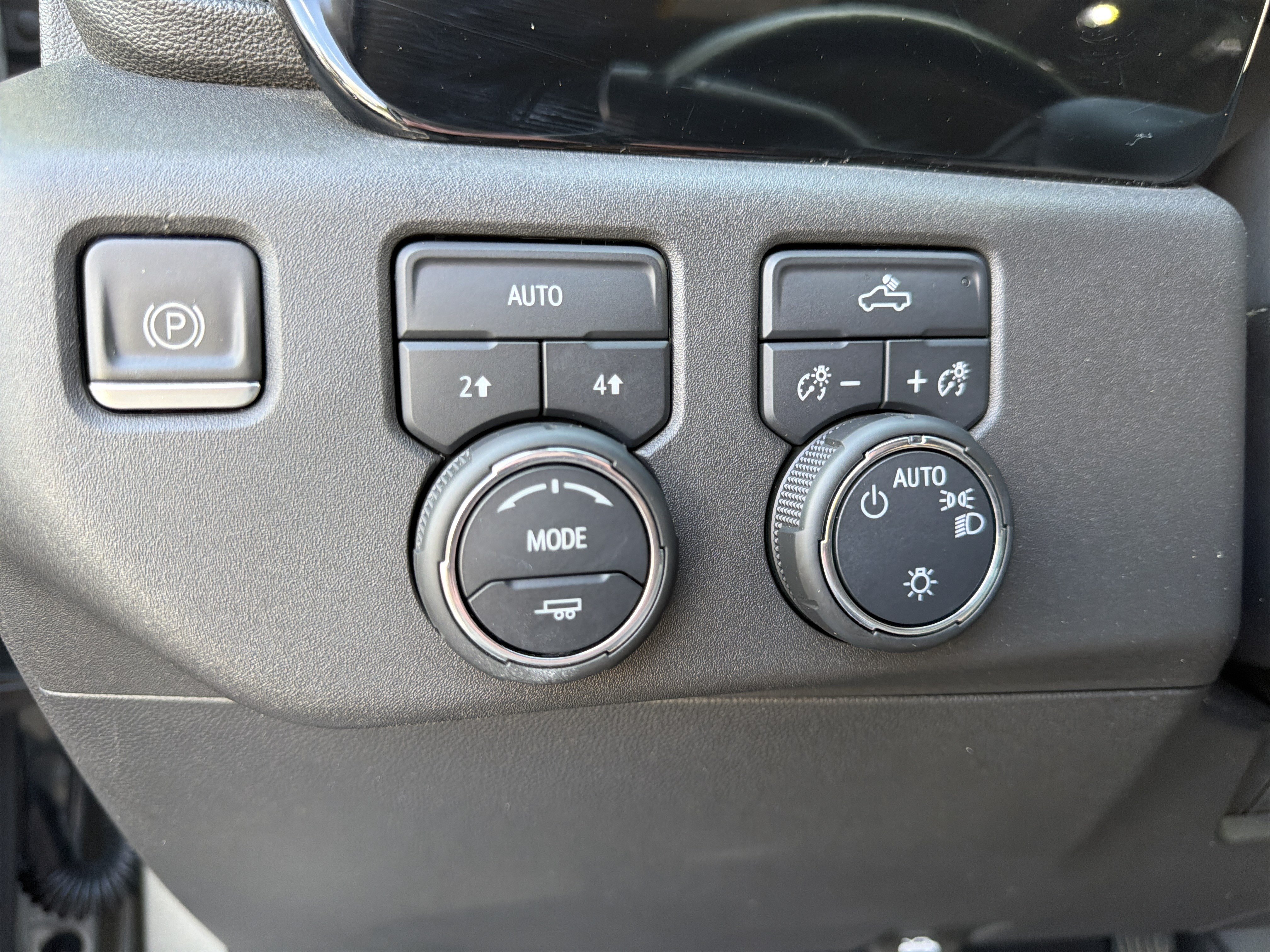 Used 2023 Chevrolet Silverado 1500 LT w/ LPO, Dark Essentials Package AWD/4WD image 32