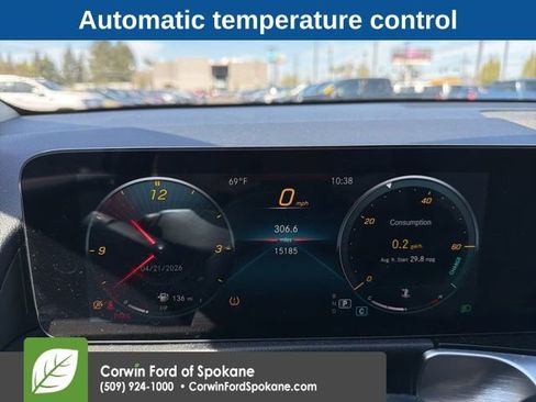 Used 2022 Mercedes-Benz GLB 250 4MATIC image 3