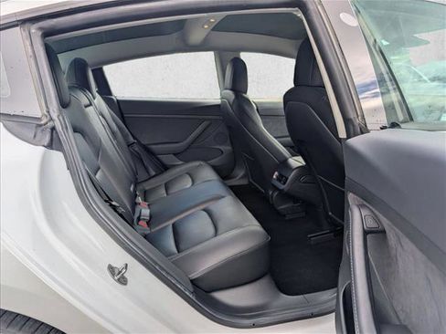 Used 2022 Tesla Model 3 RWD image 18