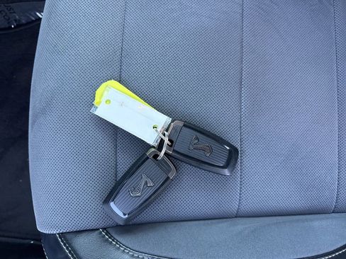 Used 2020 Ford Mustang Shelby GT350 w/ Technology Package image 36