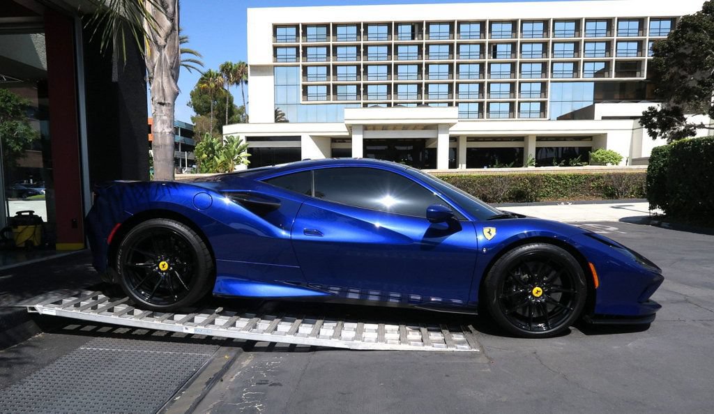 Used 2020 Ferrari F8 Tributo RWD image 6