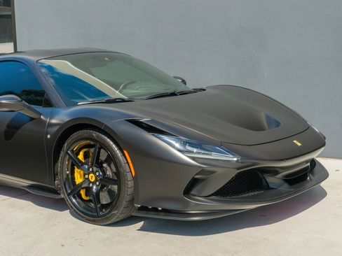 Used 2021 Ferrari F8 Tributo image 39