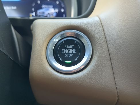 Used 2023 Chevrolet Tahoe Premier AWD/4WD image 26