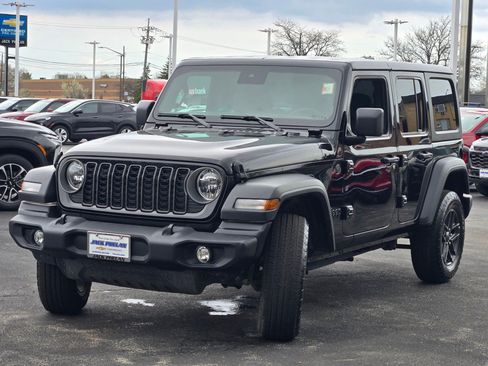 Used 2025 Jeep Wrangler Unlimited Sport AWD/4WD image 5