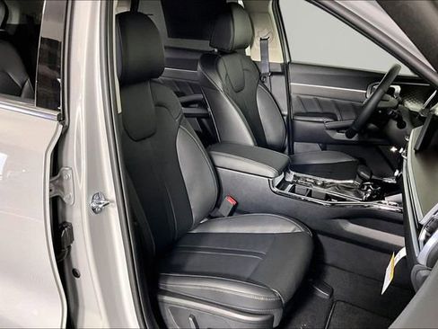 New 2026 Kia Sorento SX FWD image 12