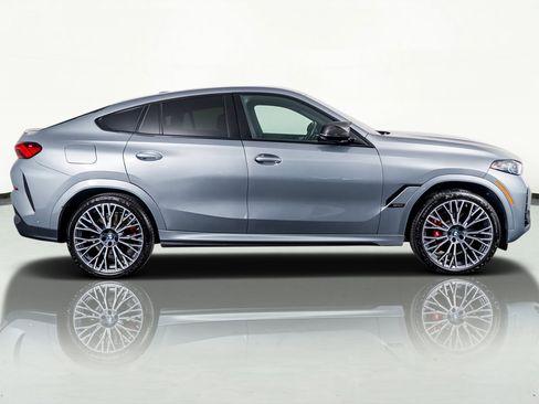 Used 2024 BMW X6 M60i image 5
