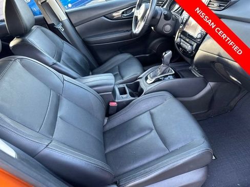 Certified 2017 Nissan Rogue SL AWD/4WD image 11