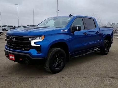 Certified 2022 Chevrolet Silverado 1500 LT Trail Boss w/ Convenience Package II image 4