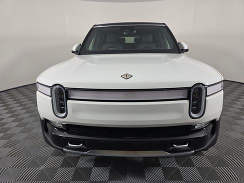 Used 2024 Rivian R1S Adventure AWD/4WD image 8