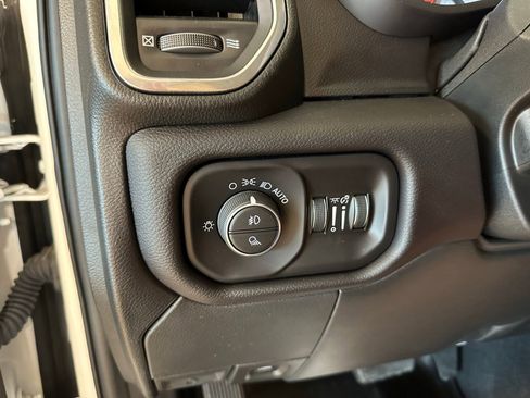 Used 2024 RAM 3500 Laramie image 24