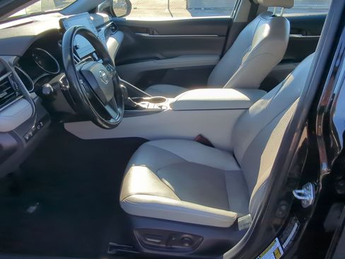 Used 2023 Toyota Camry XSE image 15