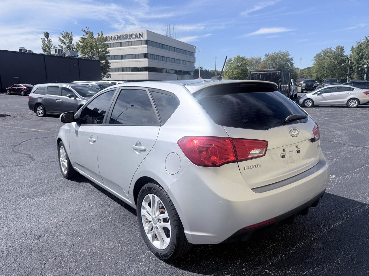 Used 2011 Kia Forte EX FWD image 3