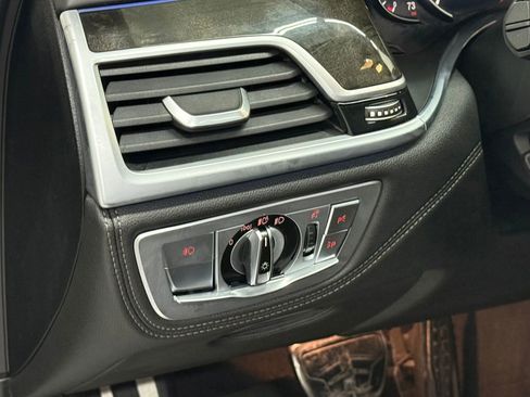 Used 2018 BMW 740e xDrive image 19