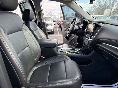 Used 2020 Chevrolet Traverse Premier FWD image 22