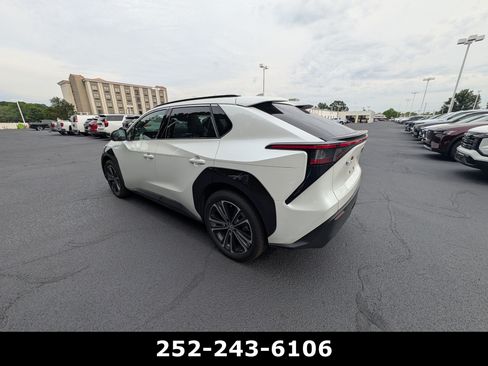 Used 2023 Toyota bZ4X FWD w/ Weather Package image 8