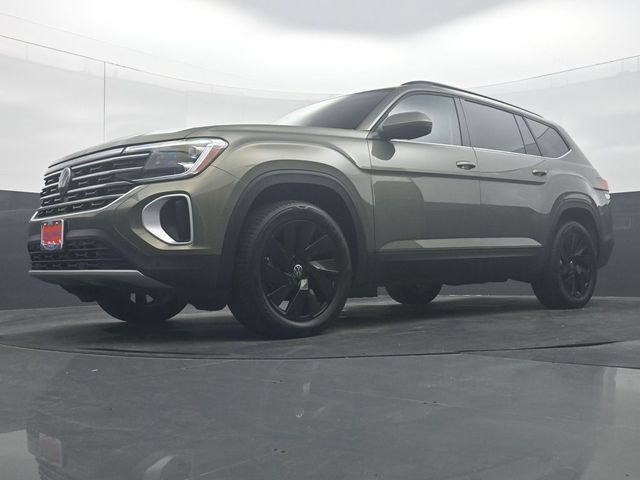 Used 2026 Volkswagen Atlas SE FWD image 29