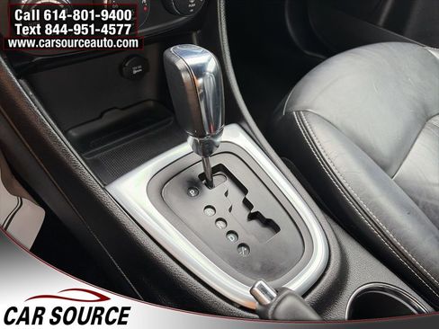 Used 2013 Chrysler 200 Limited image 22