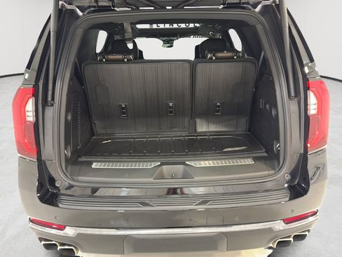 Used 2026 GMC Yukon Denali Ultimate AWD/4WD image 14