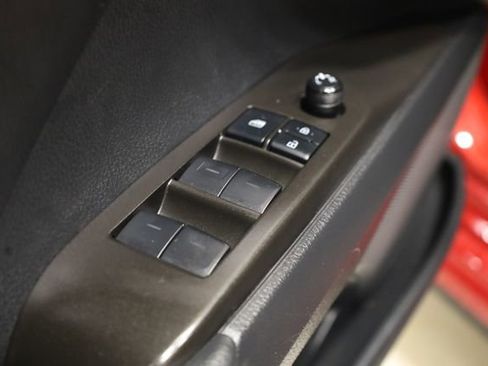 Used 2022 Toyota Camry SE w/ Cold Weather Package image 18