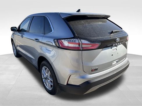 Used 2022 Ford Edge SEL image 6