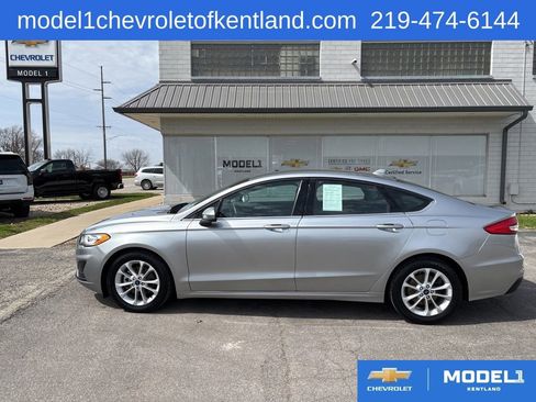 Used 2020 Ford Fusion SE FWD image 6