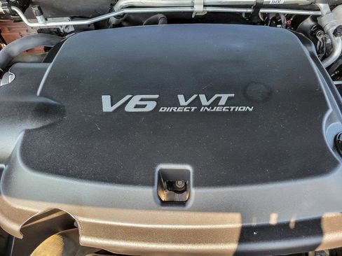 Certified 2022 GMC Canyon Denali w/ Denali Black Edition Package image 23