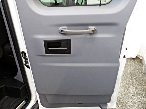 Used 2018 Ford Transit 350 XL RWD image 12