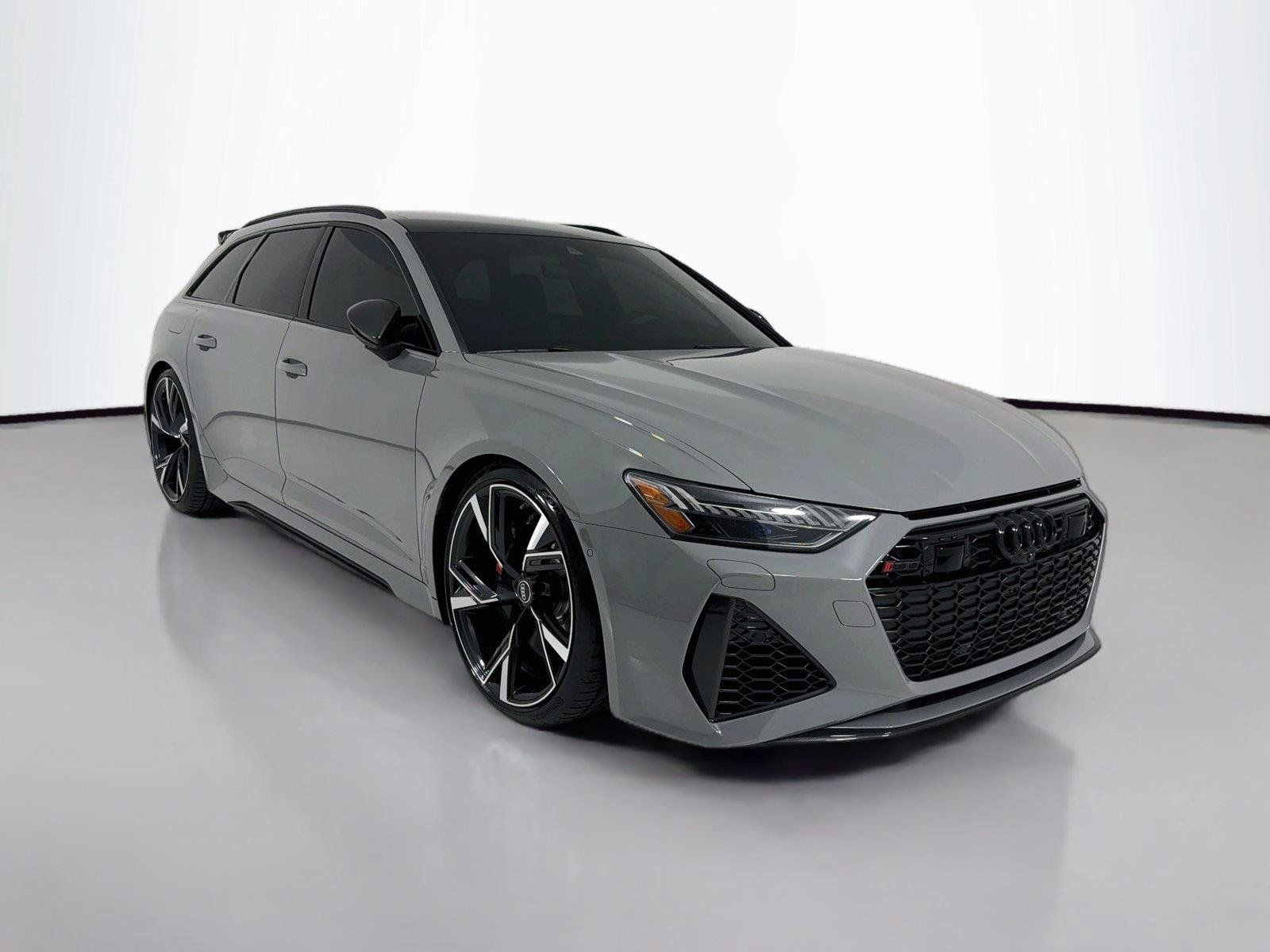 Used 2022 Audi RS 6 AWD/4WD image 35
