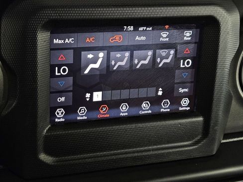 Used 2023 Jeep Wrangler Unlimited image 12