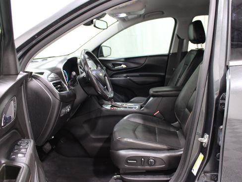Used 2019 Chevrolet Equinox Premier FWD image 3
