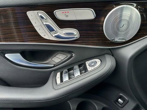 Used 2020 Mercedes-Benz GLC 300 4MATIC image 14