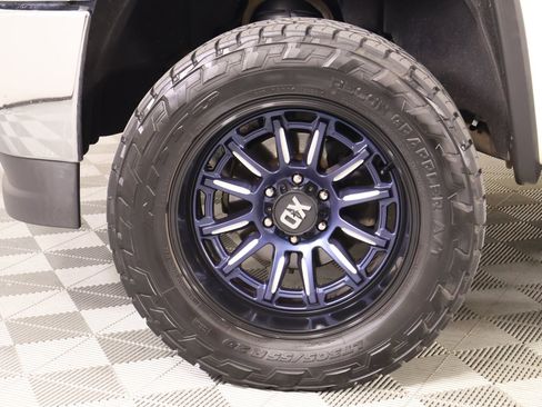 Used 2017 GMC Sierra 1500 SLT image 18