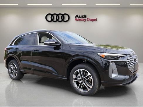 New 2025 Audi Q5 Premium image 7