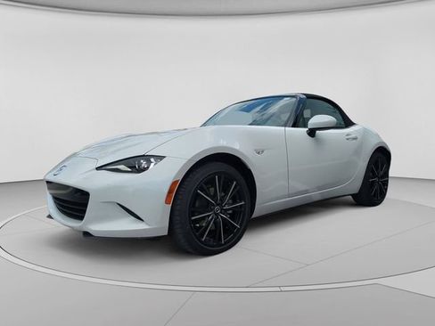 New 2026 MAZDA MX-5 Miata Grand Touring RWD image 8