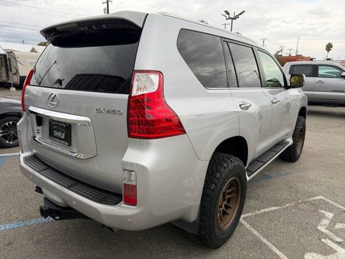 Used 2010 Lexus GX 460 image 7