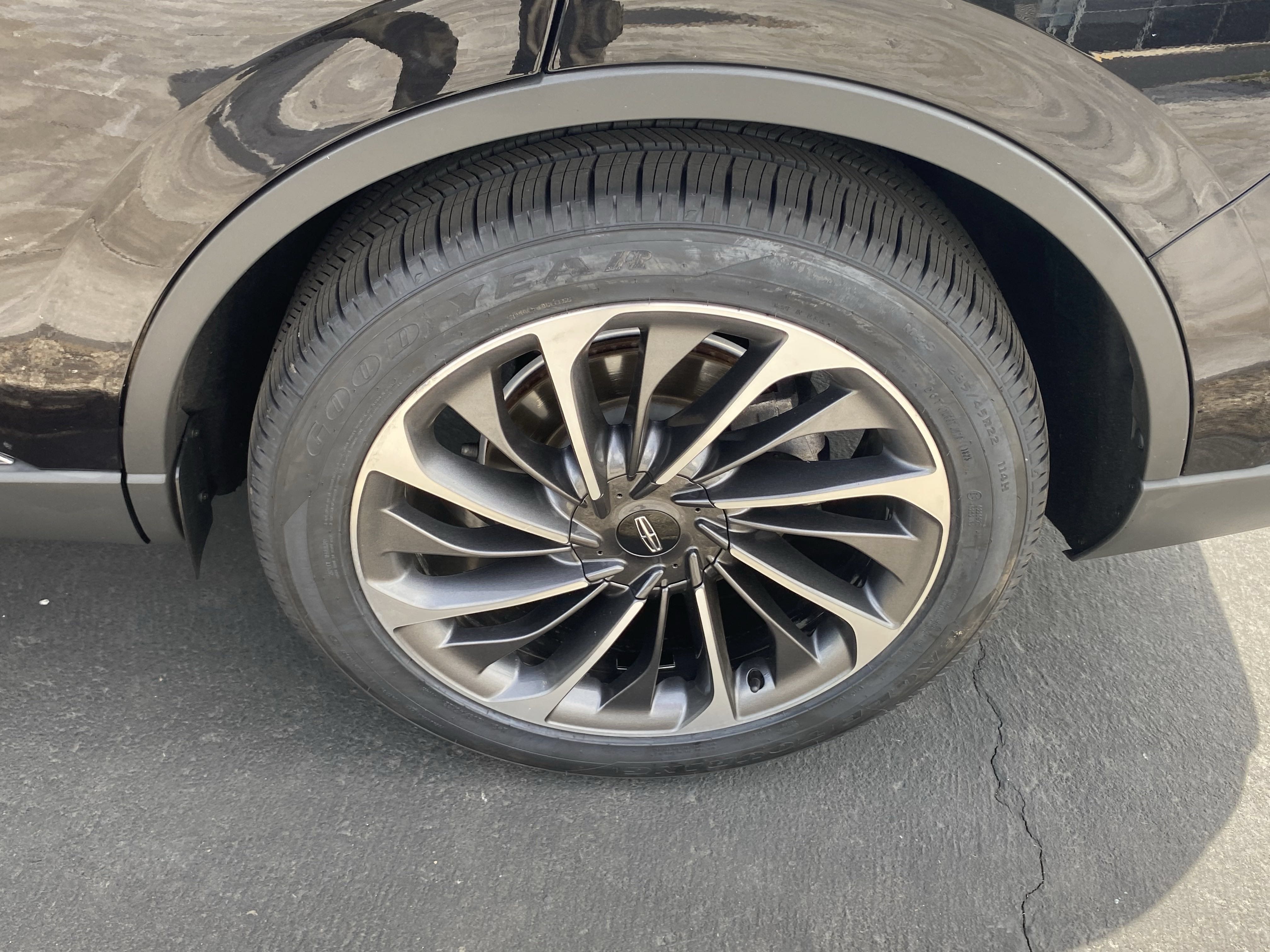 Used 2020 Lincoln Aviator Reserve w/ Equipment Group 202A AWD/4WD image 17