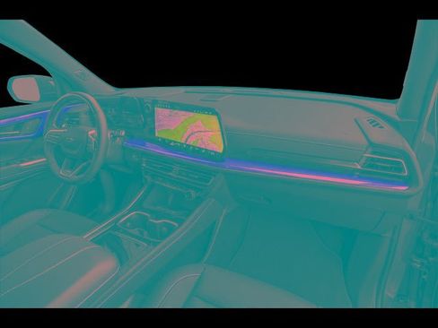 Certified 2025 Chevrolet Traverse High Country FWD image 23