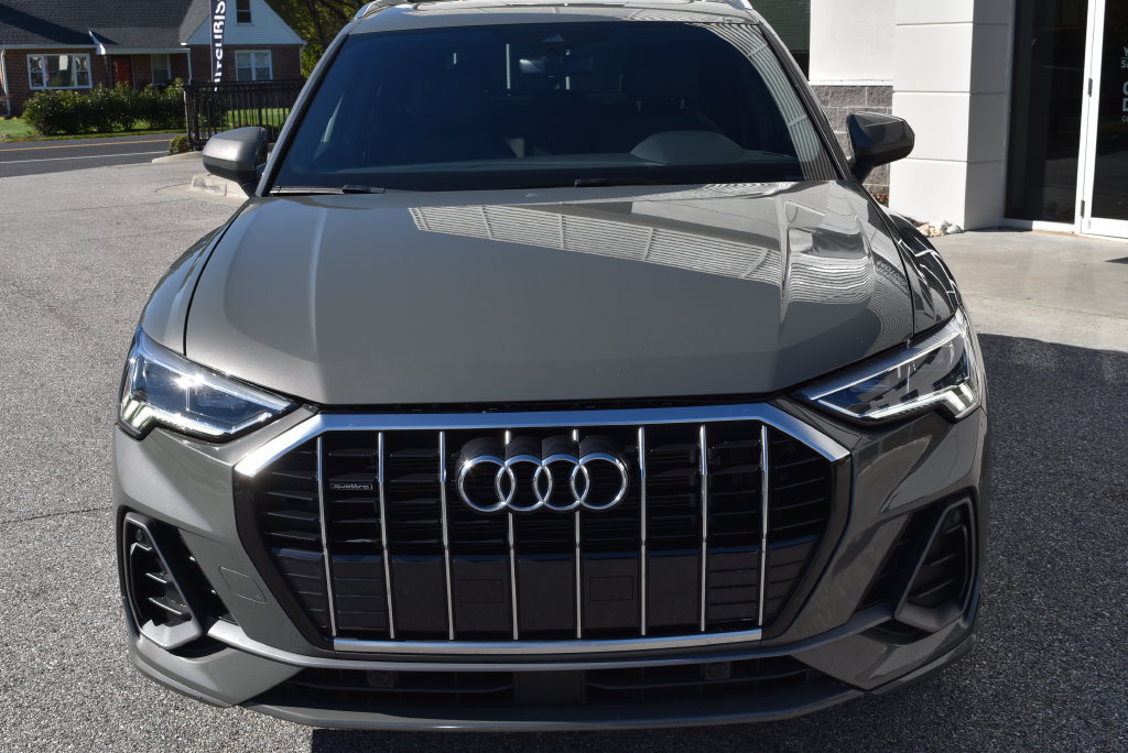 Used 2025 Audi Q3 2.0T Premium AWD/4WD image 3