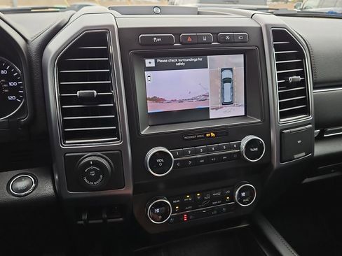 Used 2019 Ford Expedition Max Platinum image 21