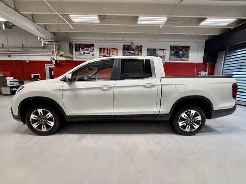 Used 2019 Honda Ridgeline RTL-T image 2