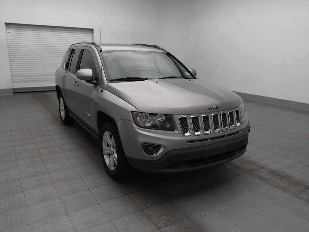Used 2015 Jeep Compass High Altitude FWD image 13