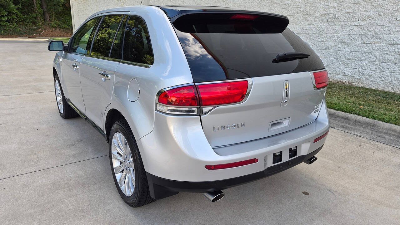Used 2015 Lincoln MKX AWD w/ Equipment Group 102A image 3