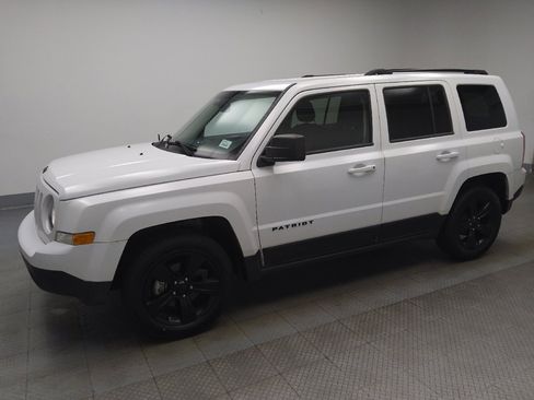Used 2015 Jeep Patriot Sport w/ Power Value Group FWD image 2