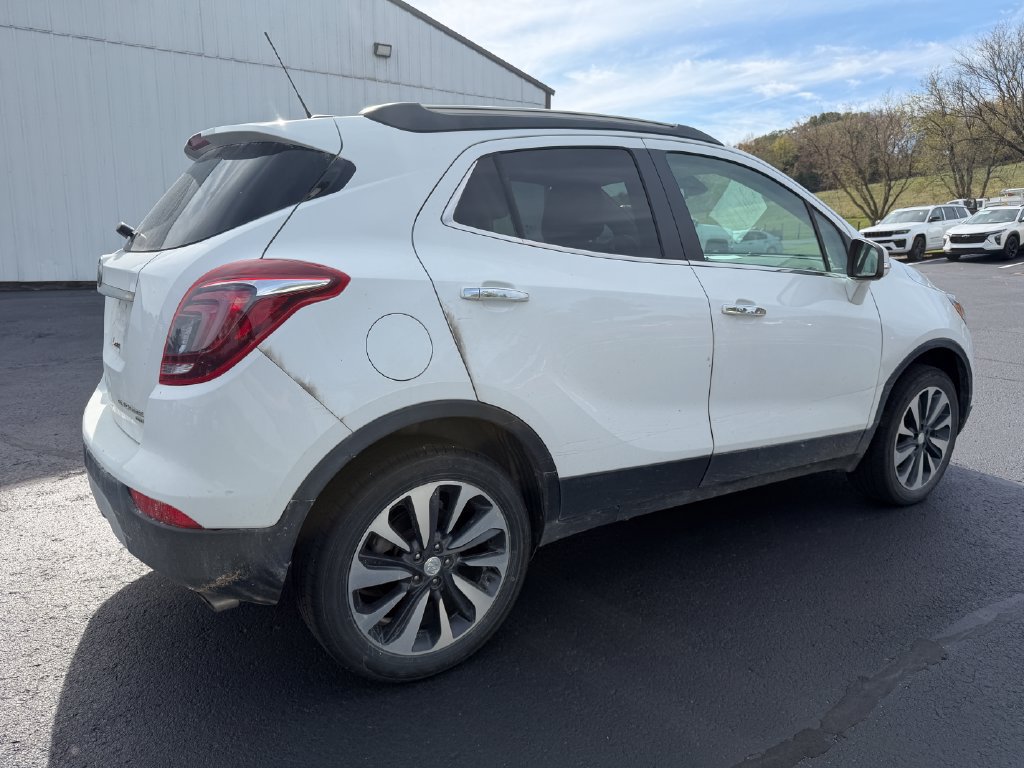 Used 2020 Buick Encore Essence AWD/4WD image 3