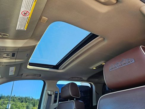 Used 2019 Chevrolet Silverado 2500 High Country AWD/4WD image 22
